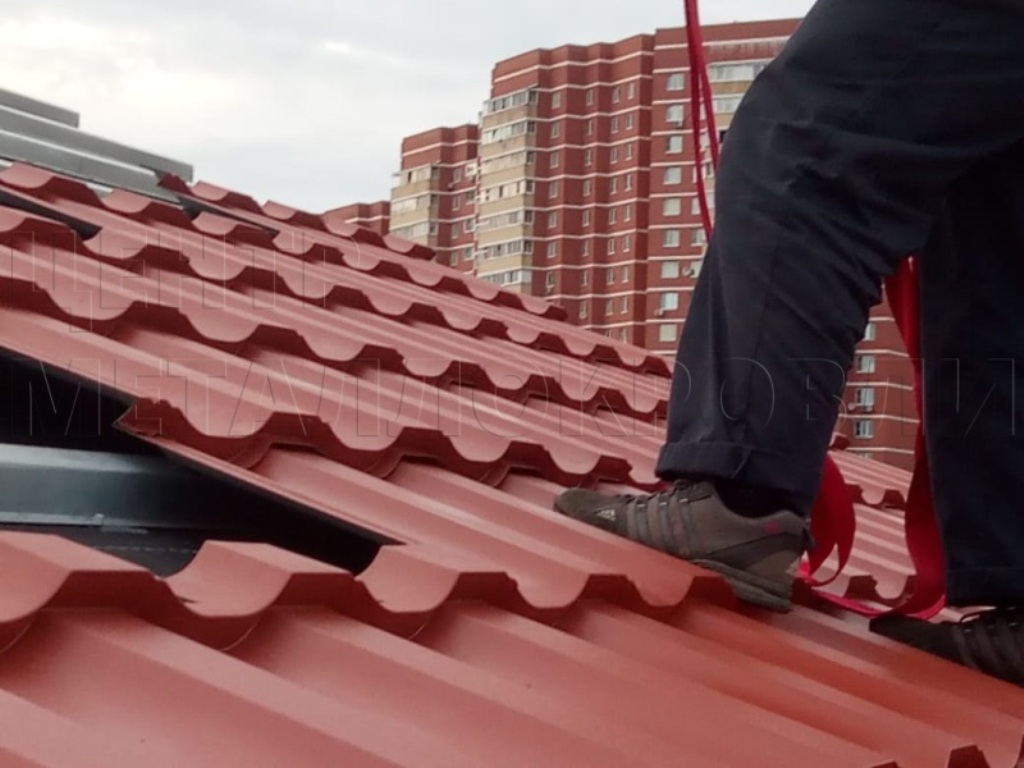 Металлочерепица Геркулес 8004 терракотовый Стальной Бархат от Центра Металлокровли в Липецке